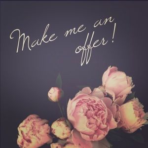 Everything must go! Make an offer 🥰